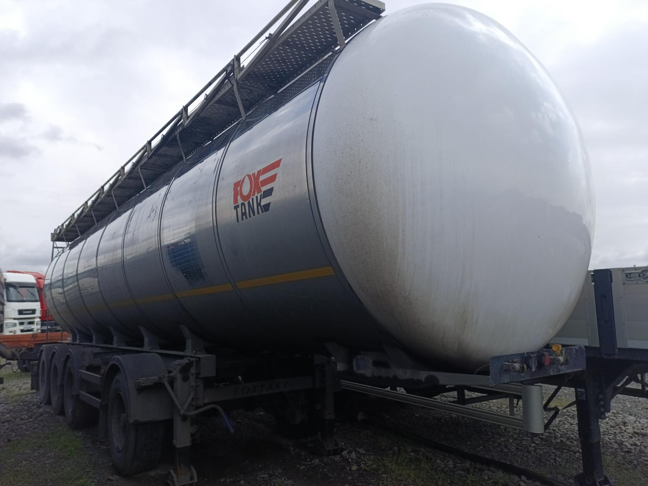 FoxTank 877722 - Полуприцеп-цистерна: фото 2 FoxTank 877722 - Полуприцеп-цистерна: фото 2