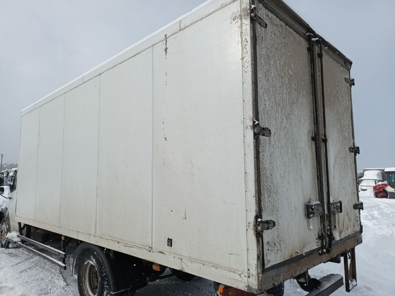 GAZ 2790E-12 - Рефрижератор: фото 4 GAZ 2790E-12 - Рефрижератор: фото 4