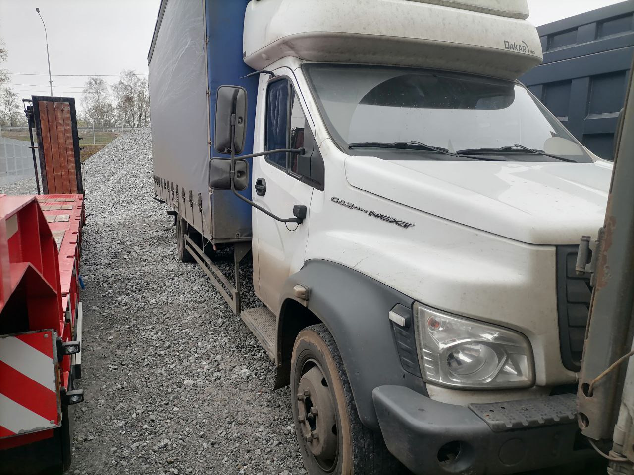 GAZ 2824LN - Тентованный грузовик: фото 1 GAZ 2824LN - Тентованный грузовик: фото 1