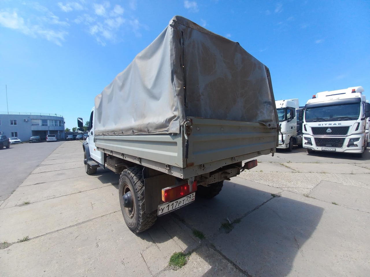 Тентованный грузовик GAZ C42A43: фото 6 Тентованный грузовик GAZ C42A43: фото 6