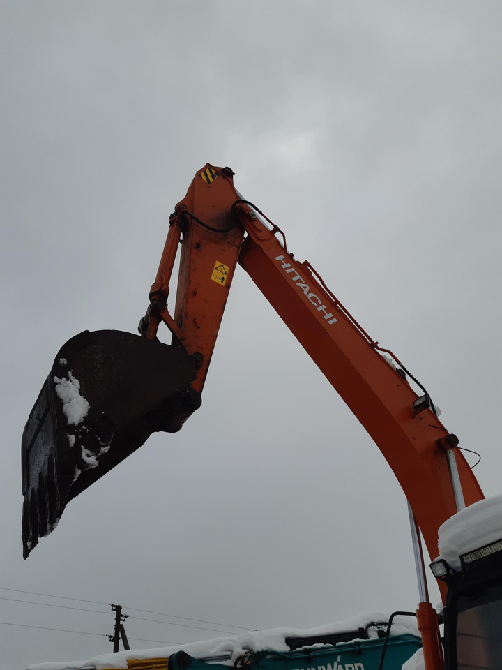 HITACHI ZX200-5G - Гусеничный экскаватор: фото 5 HITACHI ZX200-5G - Гусеничный экскаватор: фото 5