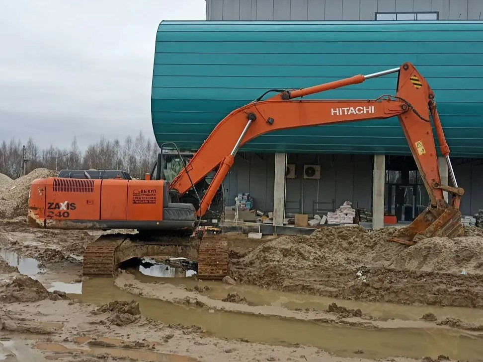 HITACHI ZX240-5G - Гусеничный экскаватор: фото 3 HITACHI ZX240-5G - Гусеничный экскаватор: фото 3