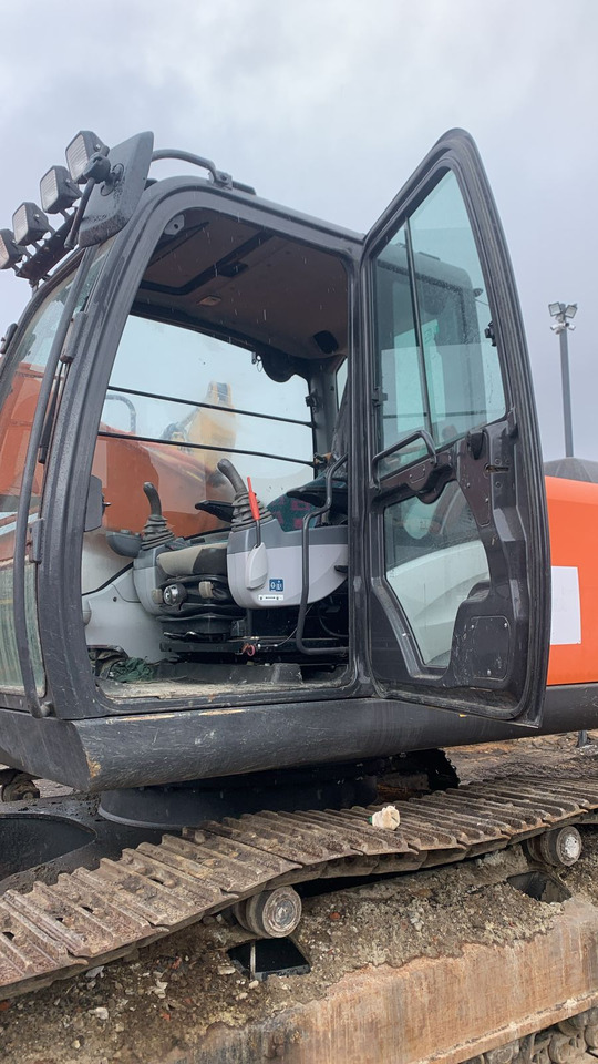 HITACHI ZX330LC-5G - Гусеничный экскаватор: фото 5 HITACHI ZX330LC-5G - Гусеничный экскаватор: фото 5