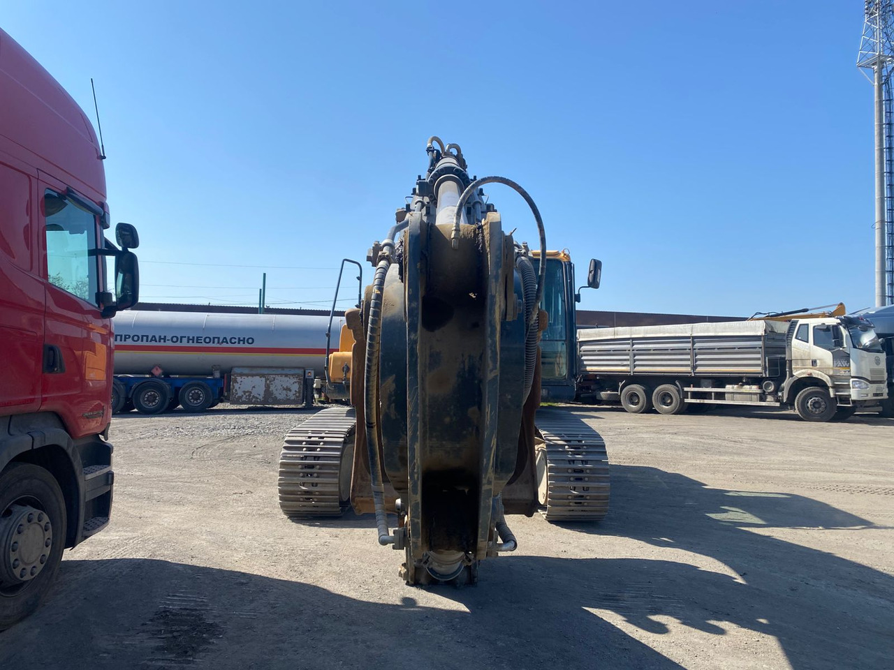 Hyundai R350LVS - Гусеничный экскаватор: фото 1 Hyundai R350LVS - Гусеничный экскаватор: фото 1