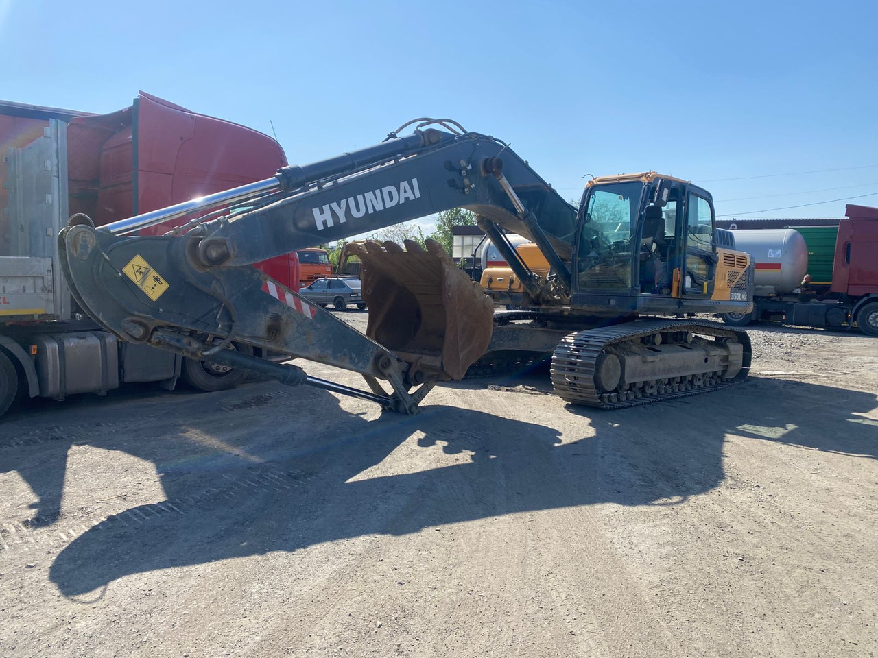 Hyundai R350LVS - Гусеничный экскаватор: фото 3 Hyundai R350LVS - Гусеничный экскаватор: фото 3