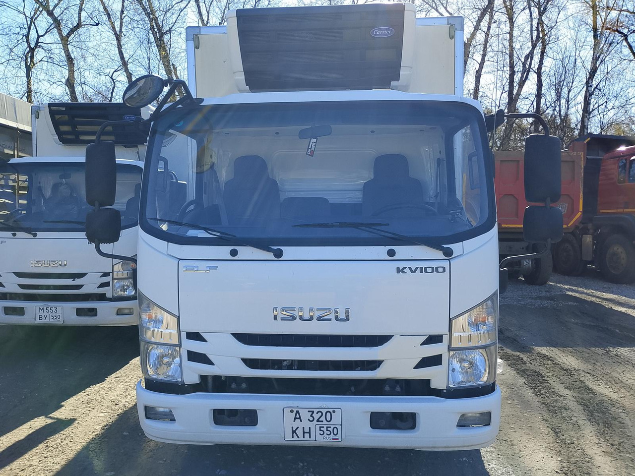 Isuzu ELF KV100 - Рефрижератор: фото 1 Isuzu ELF KV100 - Рефрижератор: фото 1