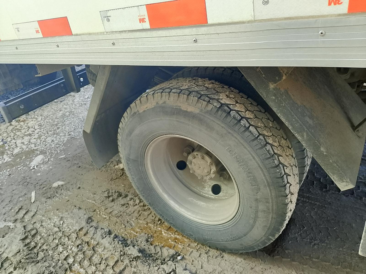 Рефрижератор Isuzu ELF KV100: фото 10