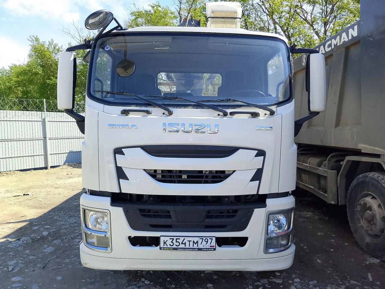 Isuzu QL5183JSQ6 - Бортовой грузовик/ Платформа, Автоманипулятор: фото 1 Isuzu QL5183JSQ6 - Бортовой грузовик/ Платформа, Автоманипулятор: фото 1