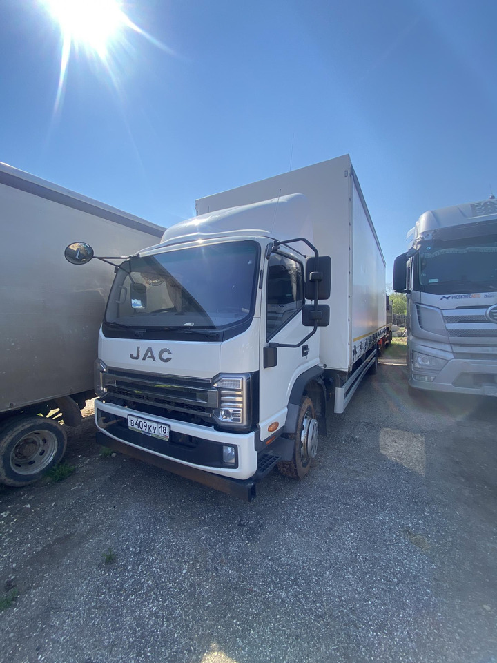 JAC 2818G-41 - Тентованный грузовик: фото 2 JAC 2818G-41 - Тентованный грузовик: фото 2
