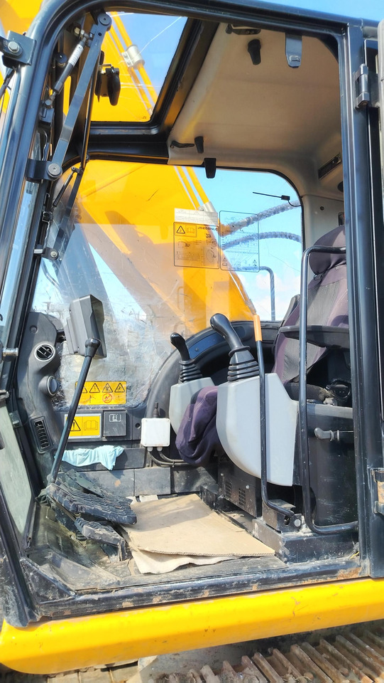 JCB JS 205NLC - Гусеничный экскаватор: фото 5 JCB JS 205NLC - Гусеничный экскаватор: фото 5