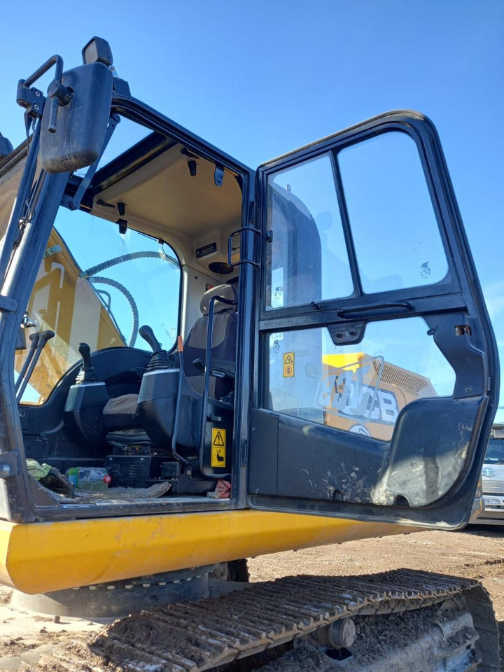JCB JS 305 - Гусеничный экскаватор: фото 4 JCB JS 305 - Гусеничный экскаватор: фото 4