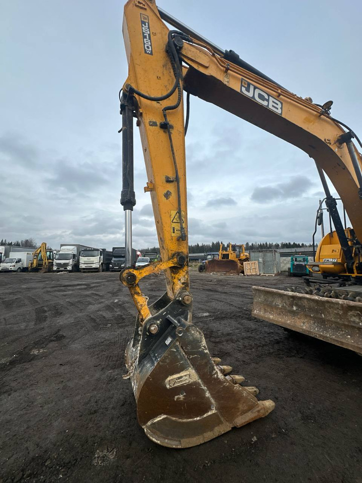 Колёсный экскаватор JCB JS160W: фото 8 Колёсный экскаватор JCB JS160W: фото 8