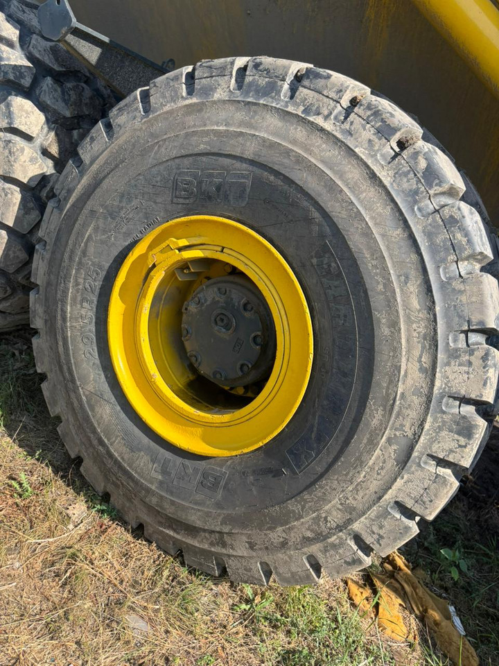 Сочленённый самосвал KOMATSU HM400-5: фото 10 Сочленённый самосвал KOMATSU HM400-5: фото 10