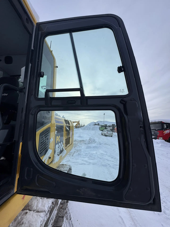 Гусеничный экскаватор KOMATSU PC 220-8M0: фото 10 Гусеничный экскаватор KOMATSU PC 220-8M0: фото 10