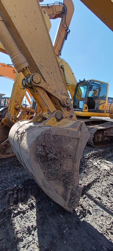 Гусеничный экскаватор KOMATSU PC 220-8M0: фото 8 Гусеничный экскаватор KOMATSU PC 220-8M0: фото 8