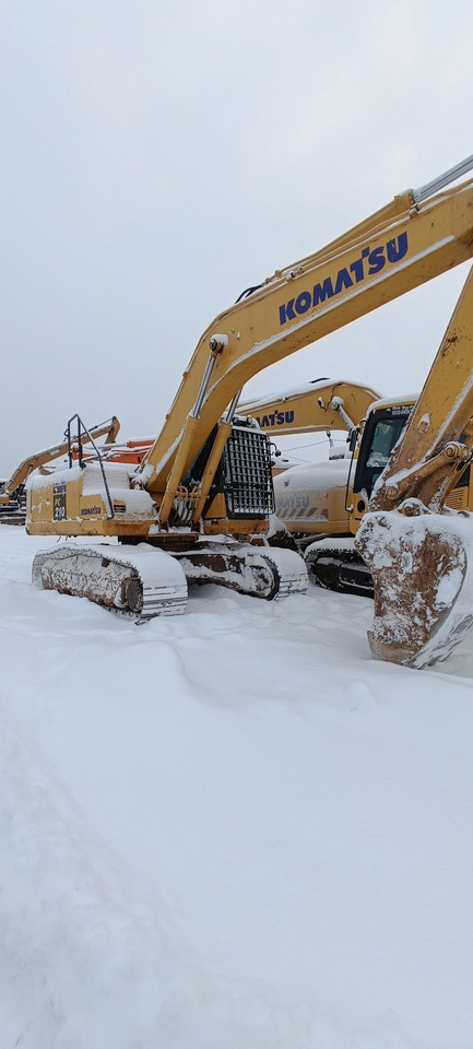 KOMATSU PC210-10M0 - Гусеничный экскаватор: фото 1 KOMATSU PC210-10M0 - Гусеничный экскаватор: фото 1