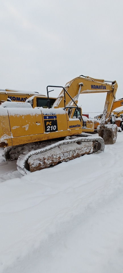 KOMATSU PC210-10M0 - Гусеничный экскаватор: фото 3 KOMATSU PC210-10M0 - Гусеничный экскаватор: фото 3