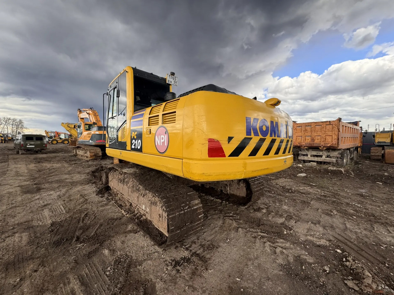 Гусеничный экскаватор KOMATSU PC210-10M0: фото 7 Гусеничный экскаватор KOMATSU PC210-10M0: фото 7