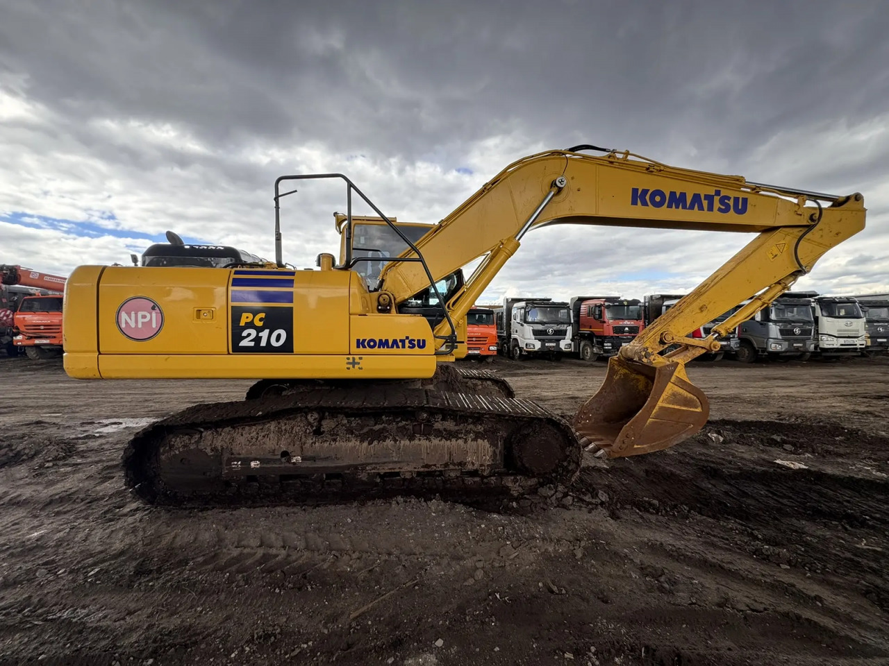 Гусеничный экскаватор KOMATSU PC210-10M0: фото 6 Гусеничный экскаватор KOMATSU PC210-10M0: фото 6