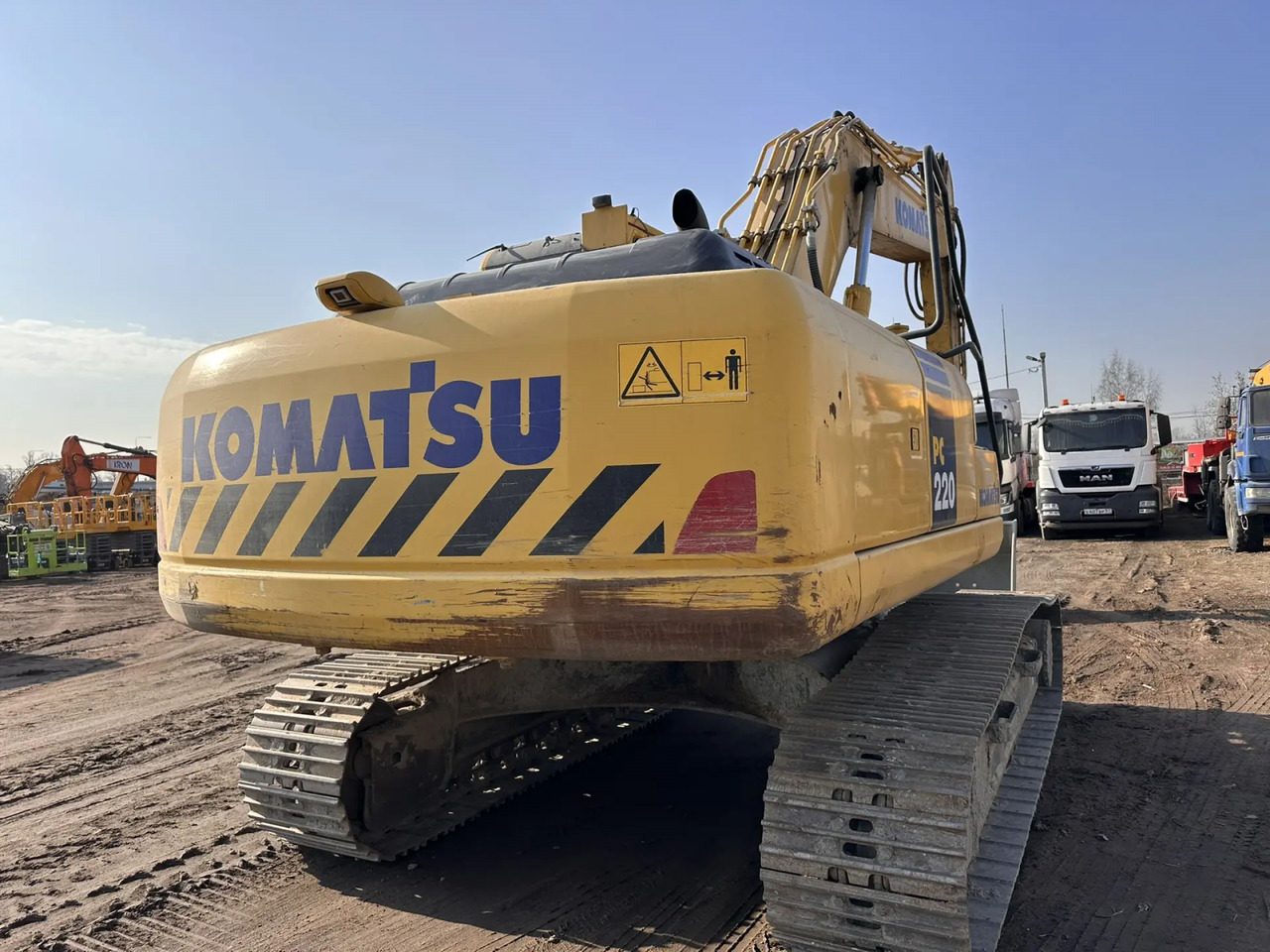 Гусеничный экскаватор KOMATSU PC220LC-8M0: фото 7 Гусеничный экскаватор KOMATSU PC220LC-8M0: фото 7