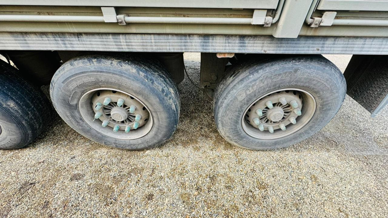 Полуприцеп зерновоз КОМПЛЕКСНОЕ СНАБЖЕНИЕ ДОН 851951: фото 7 Полуприцеп зерновоз КОМПЛЕКСНОЕ СНАБЖЕНИЕ ДОН 851951: фото 7