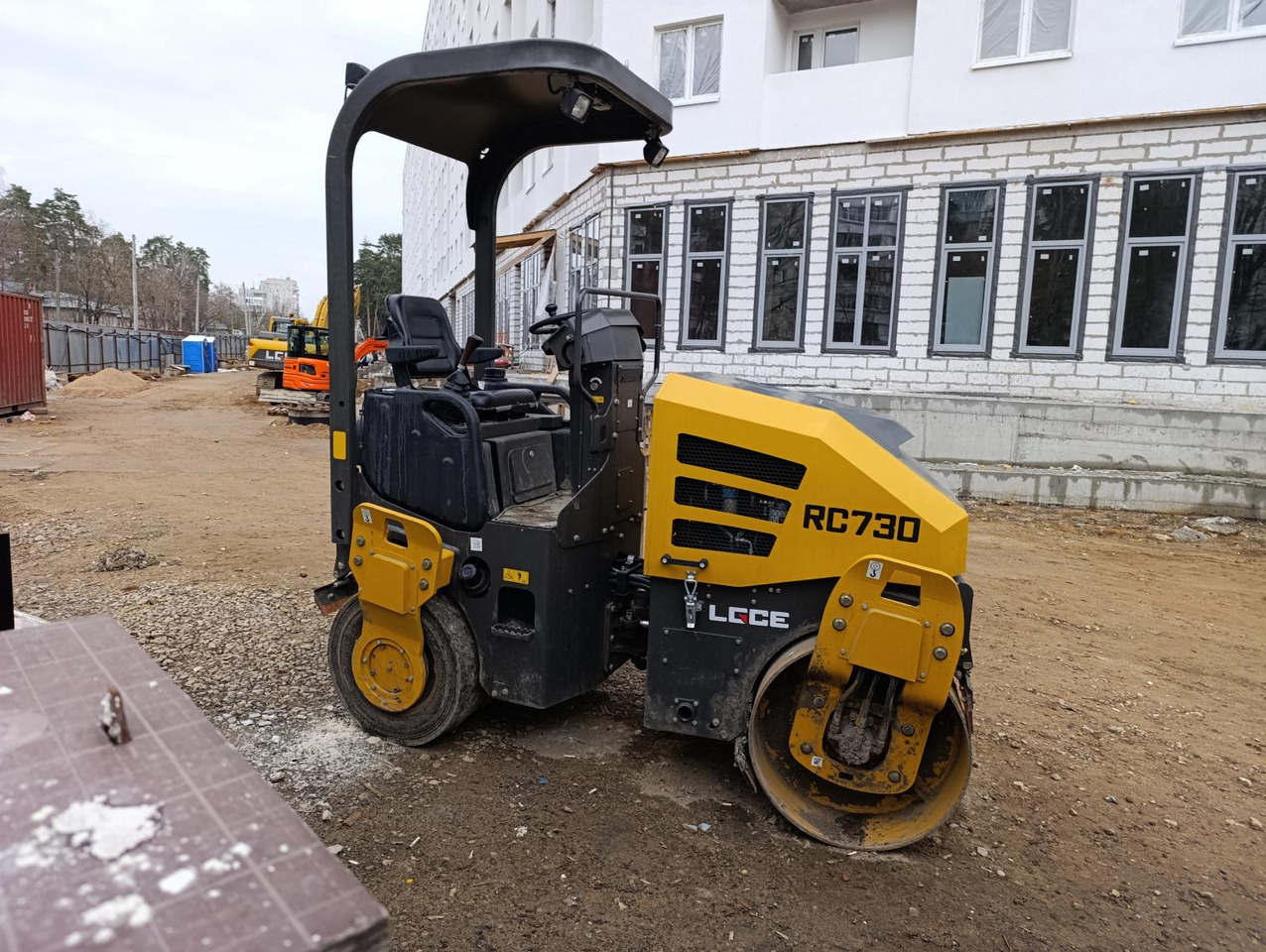LGCE RC730 - Дорожный каток: фото 2 LGCE RC730 - Дорожный каток: фото 2