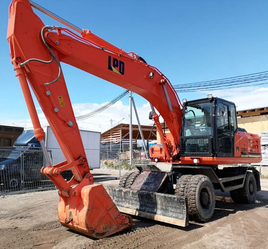 LPD LE230W-K - Колёсный экскаватор: фото 1 LPD LE230W-K - Колёсный экскаватор: фото 1
