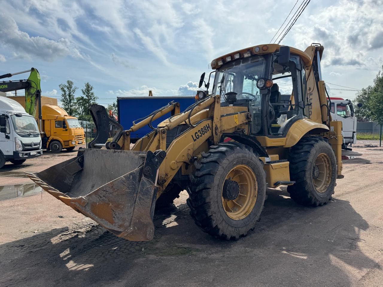 LUGONG LG388H - Экскаватор-погрузчик: фото 2 LUGONG LG388H - Экскаватор-погрузчик: фото 2