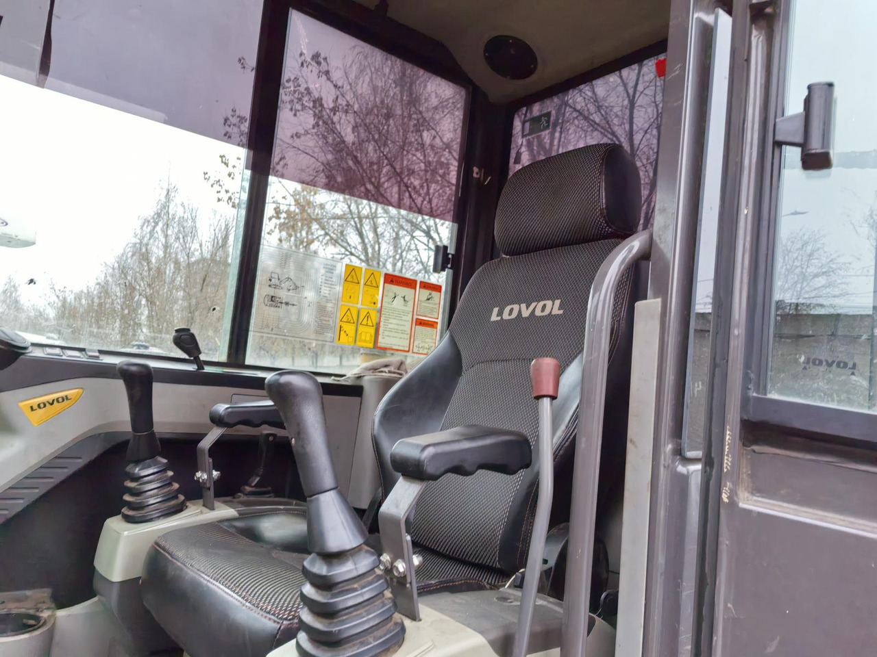 Мини-экскаватор Lovol FR60E: фото 9 Мини-экскаватор Lovol FR60E: фото 9