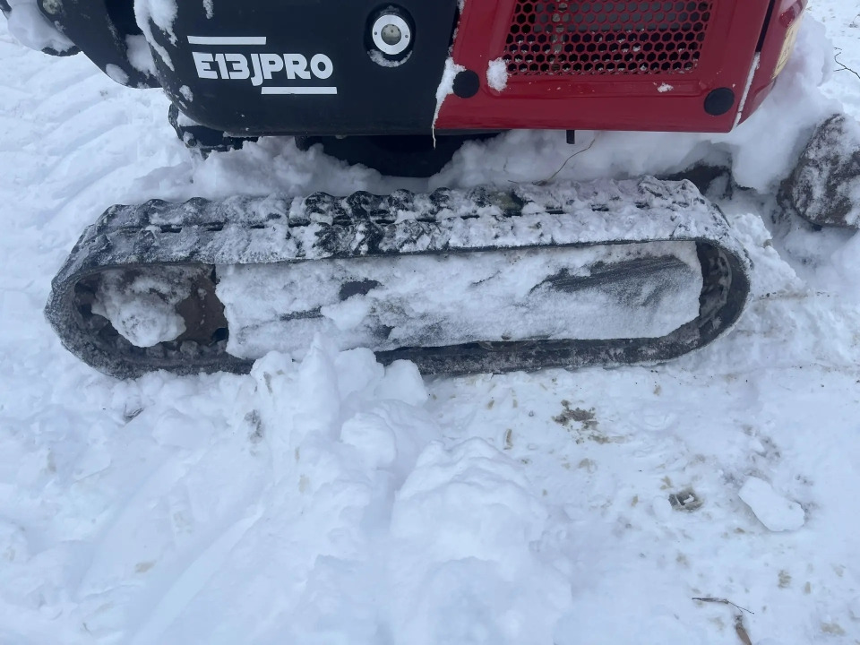 QUADTRAC E13J PRO - Мини-экскаватор: фото 4 QUADTRAC E13J PRO - Мини-экскаватор: фото 4