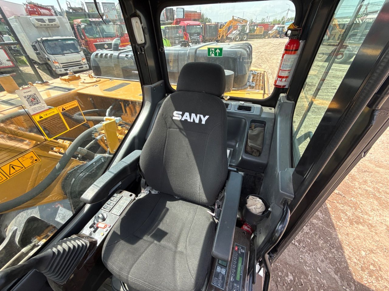 Гусеничный экскаватор SANY SY245H: фото 9 Гусеничный экскаватор SANY SY245H: фото 9