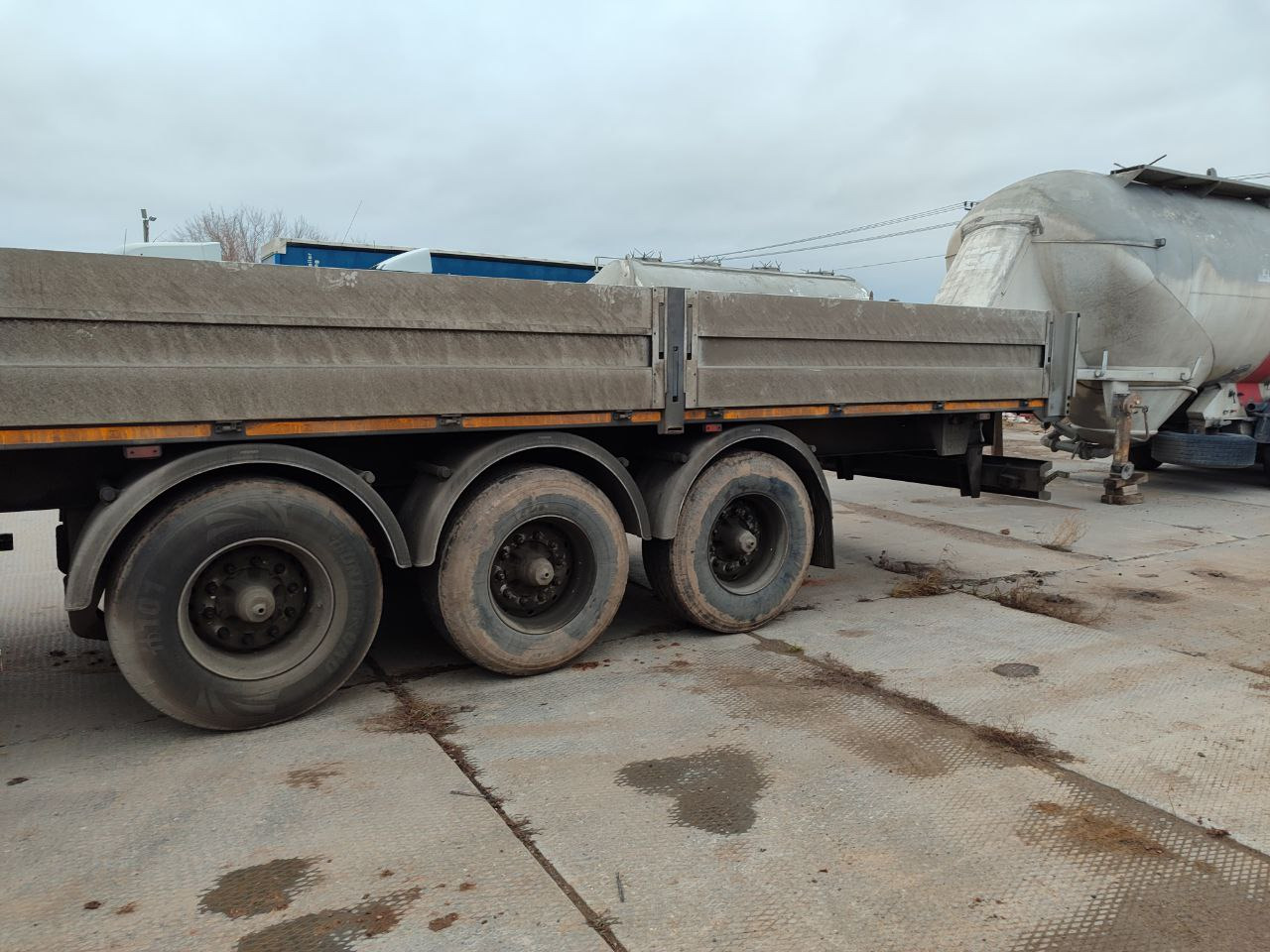 САВ (СпецАвто-Восток) 931803E3 - Низкорамный полуприцеп: фото 5 САВ (СпецАвто-Восток) 931803E3 - Низкорамный полуприцеп: фото 5