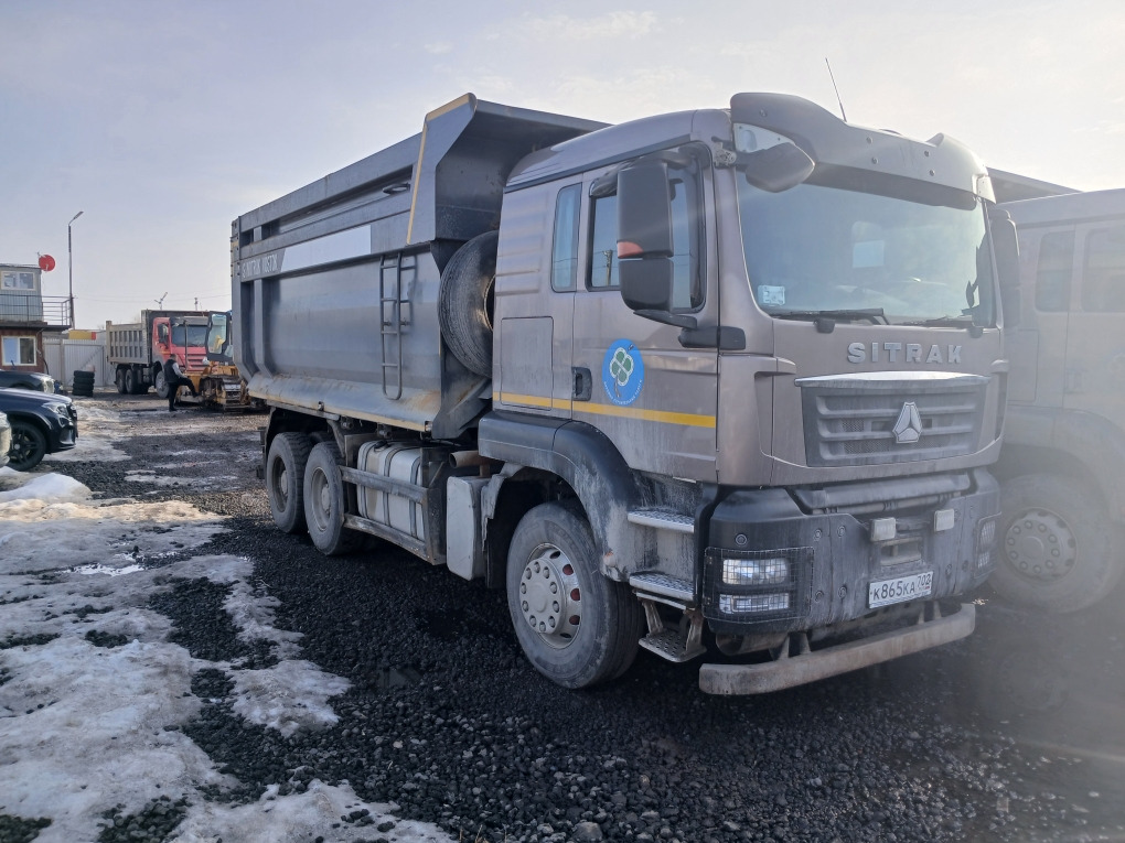 SITRAK ZZ3256V384ME - Самосвал: фото 2 SITRAK ZZ3256V384ME - Самосвал: фото 2