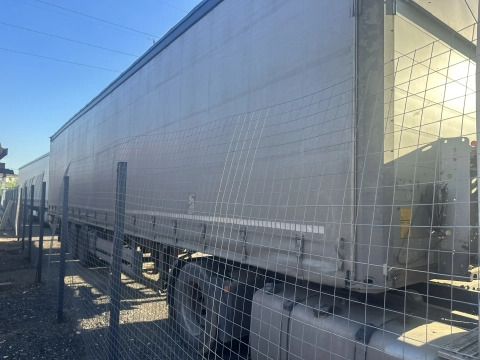 Schmitz Cargobull SCS 24/L-13.62 EB - Тентованный полуприцеп: фото 3 Schmitz Cargobull SCS 24/L-13.62 EB - Тентованный полуприцеп: фото 3