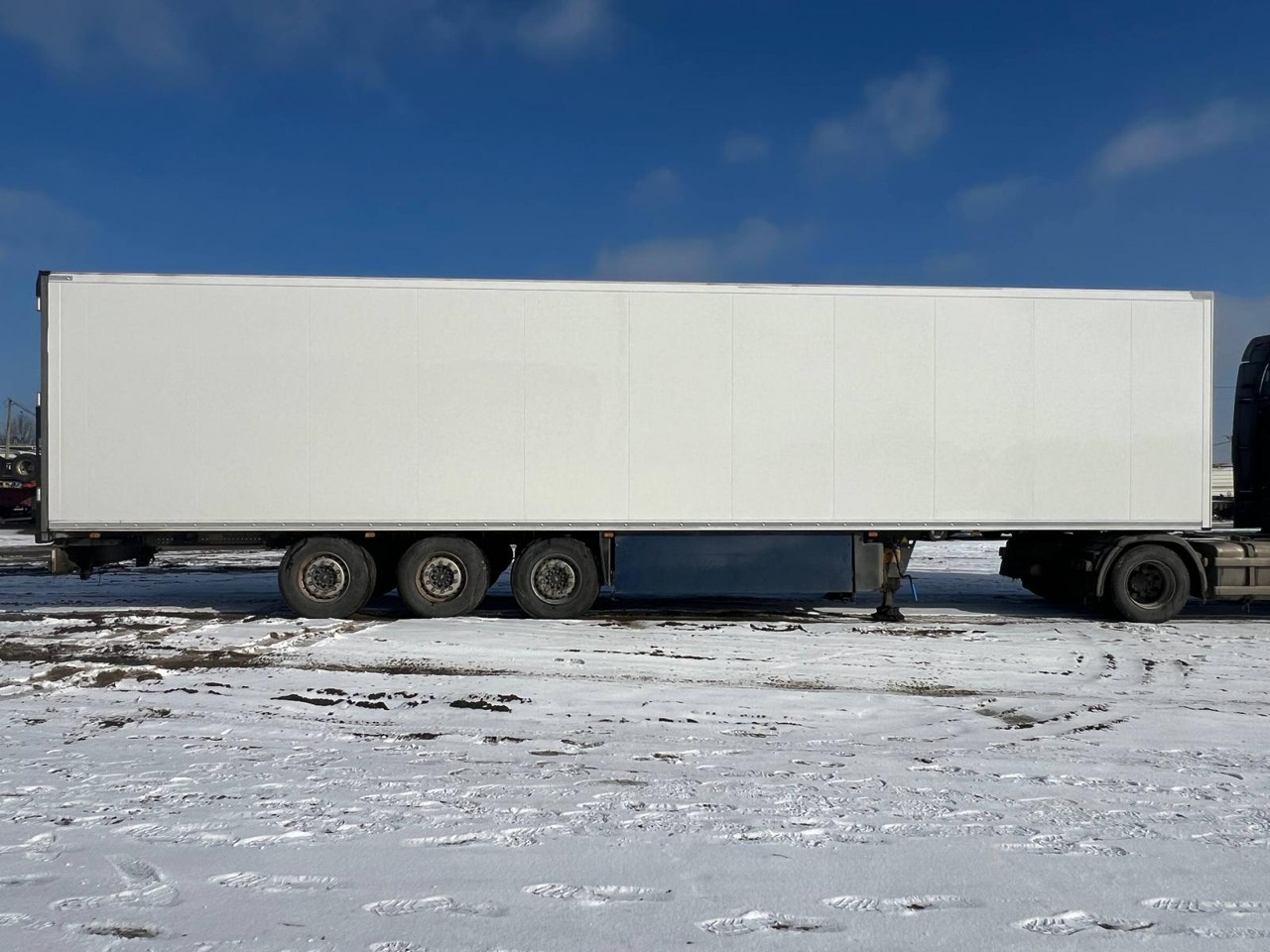 Schmitz Cargobull SKO 24/L-13.4 FP COOL V7 - Полуприцеп-рефрижератор: фото 4 Schmitz Cargobull SKO 24/L-13.4 FP COOL V7 - Полуприцеп-рефрижератор: фото 4
