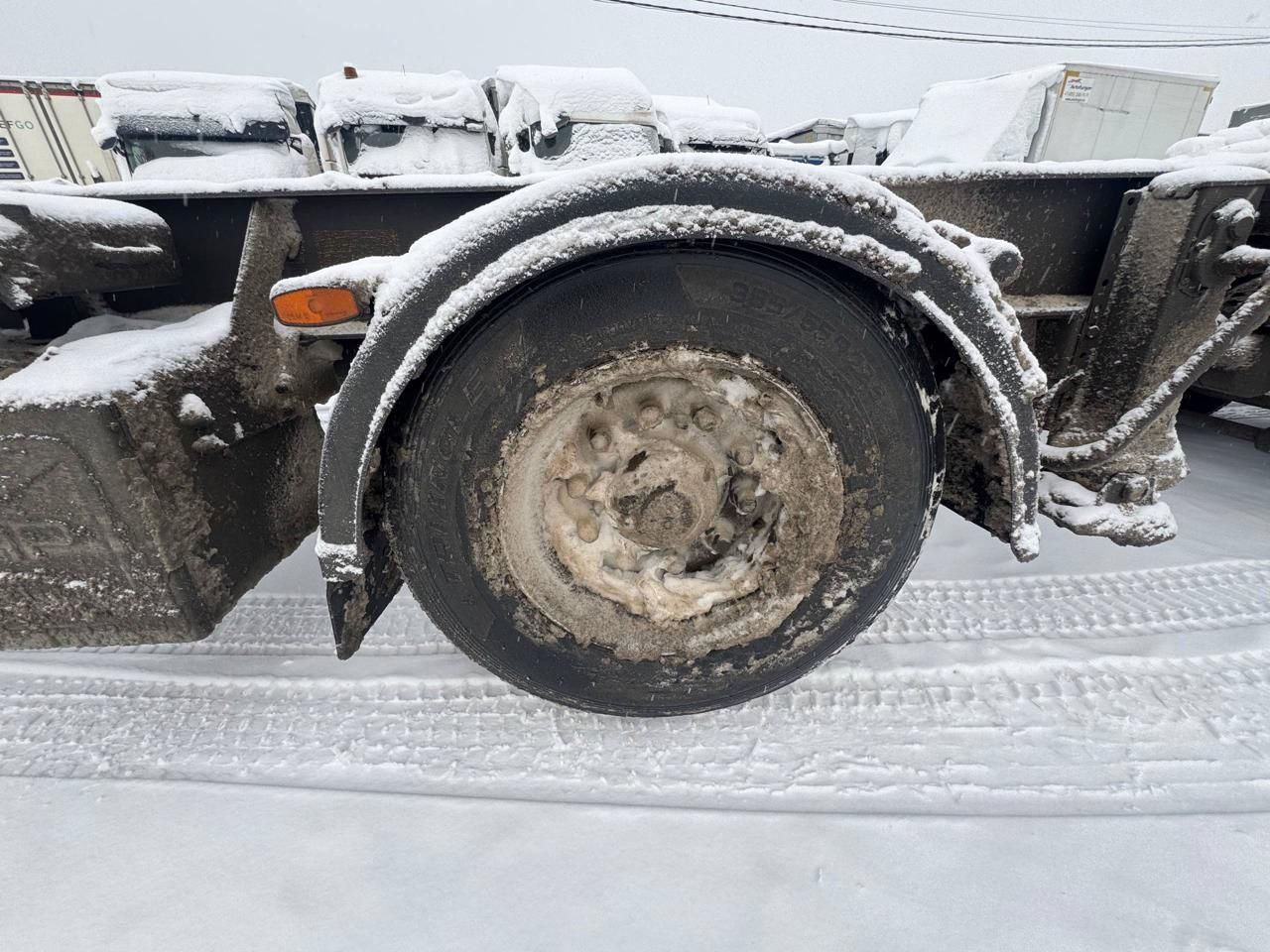 Тонар 99891 - Полуприцеп контейнеровоз (BDF, сменный кузов): фото 5 Тонар 99891 - Полуприцеп контейнеровоз (BDF, сменный кузов): фото 5