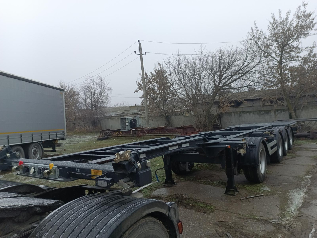 Тонар 99891 - Полуприцеп контейнеровоз (BDF, сменный кузов): фото 3 Тонар 99891 - Полуприцеп контейнеровоз (BDF, сменный кузов): фото 3
