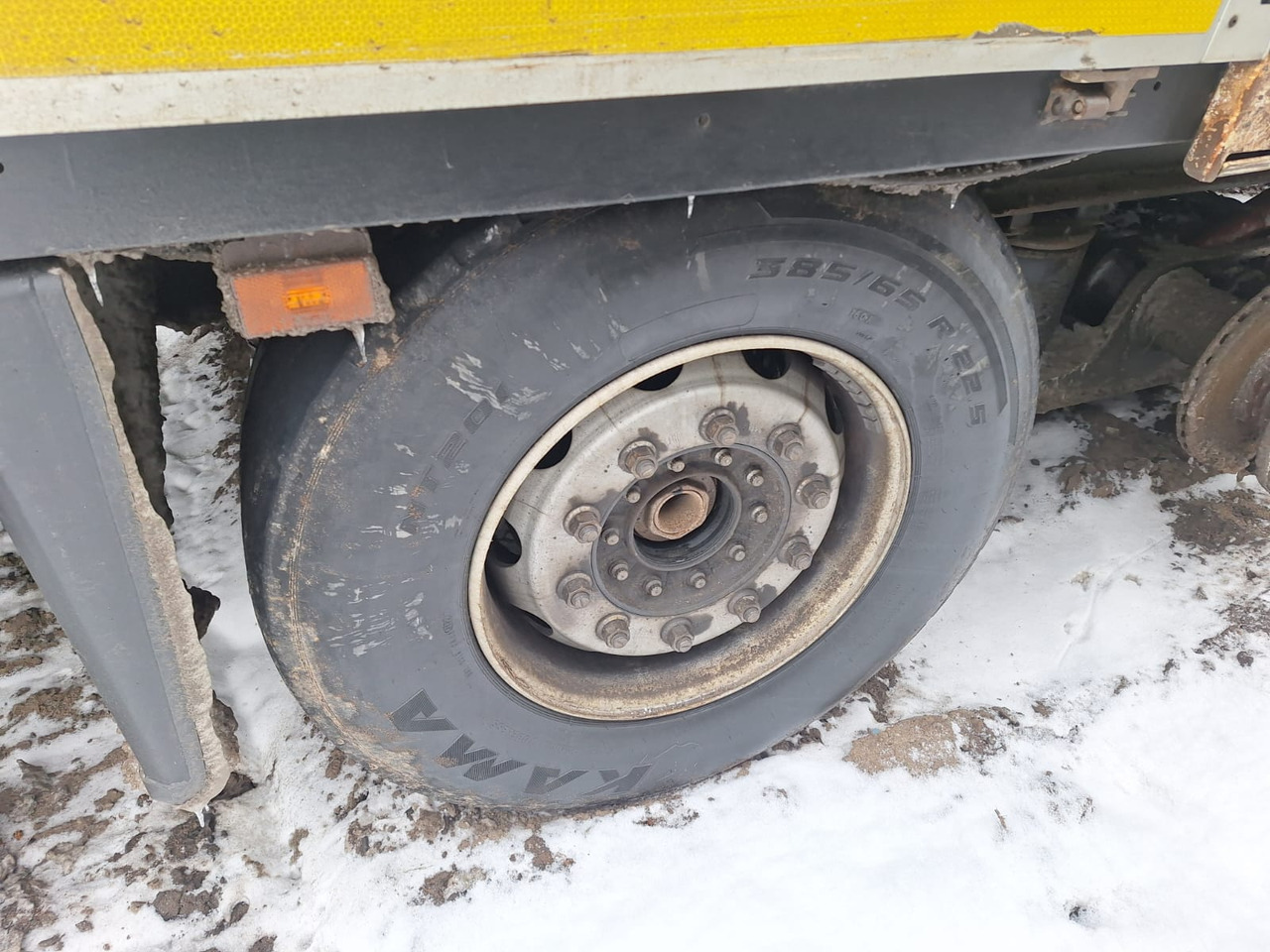 Тентованный полуприцеп Туймазинский завод автобетоновозов 588516: фото 9