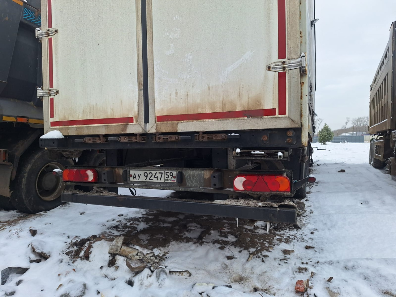 Тентованный полуприцеп Туймазинский завод автобетоновозов 588516: фото 6