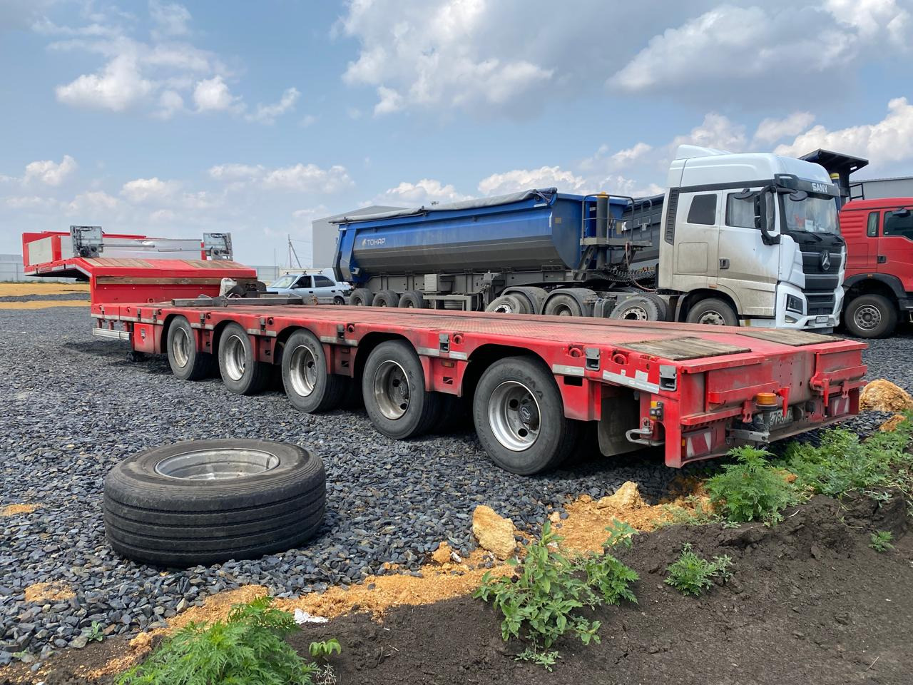 Низкорамный полуприцеп Тверьстроймаш 993951-0023: фото 8 Низкорамный полуприцеп Тверьстроймаш 993951-0023: фото 8