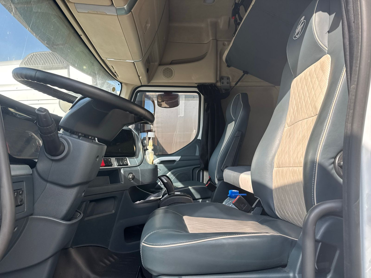 CHENGLONG LZ4181H7AB - Тягач: фото 4 CHENGLONG LZ4181H7AB - Тягач: фото 4