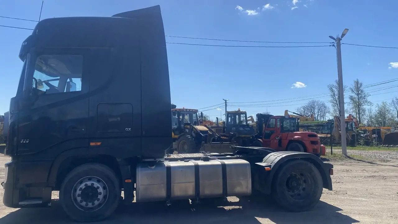 DongFeng DFH4180 - Тягач: фото 4 DongFeng DFH4180 - Тягач: фото 4