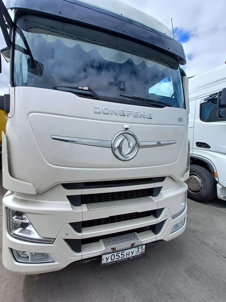 DongFeng DFH4180 - Тягач: фото 2 DongFeng DFH4180 - Тягач: фото 2