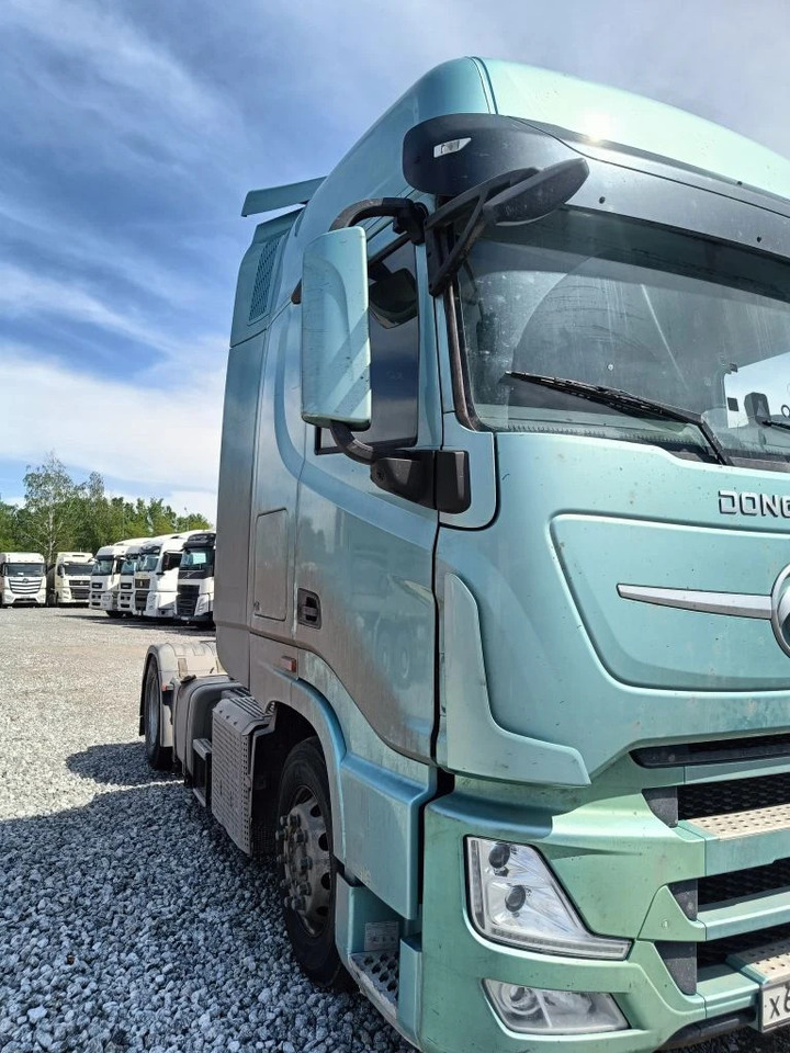 DongFeng DFH4180 - Тягач: фото 2 DongFeng DFH4180 - Тягач: фото 2