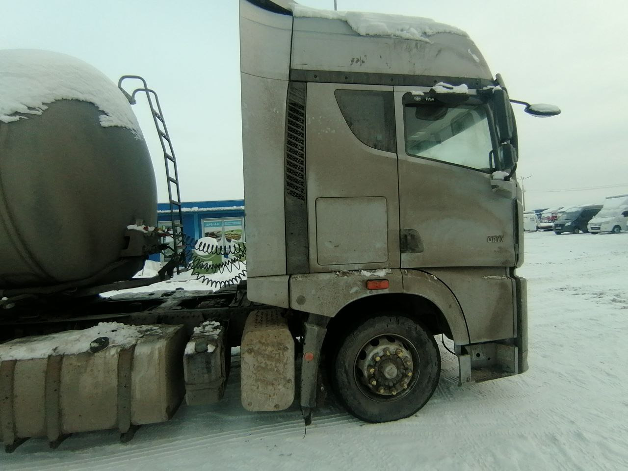 FAW CA4180P25K15E5A80 - Тягач: фото 3 FAW CA4180P25K15E5A80 - Тягач: фото 3