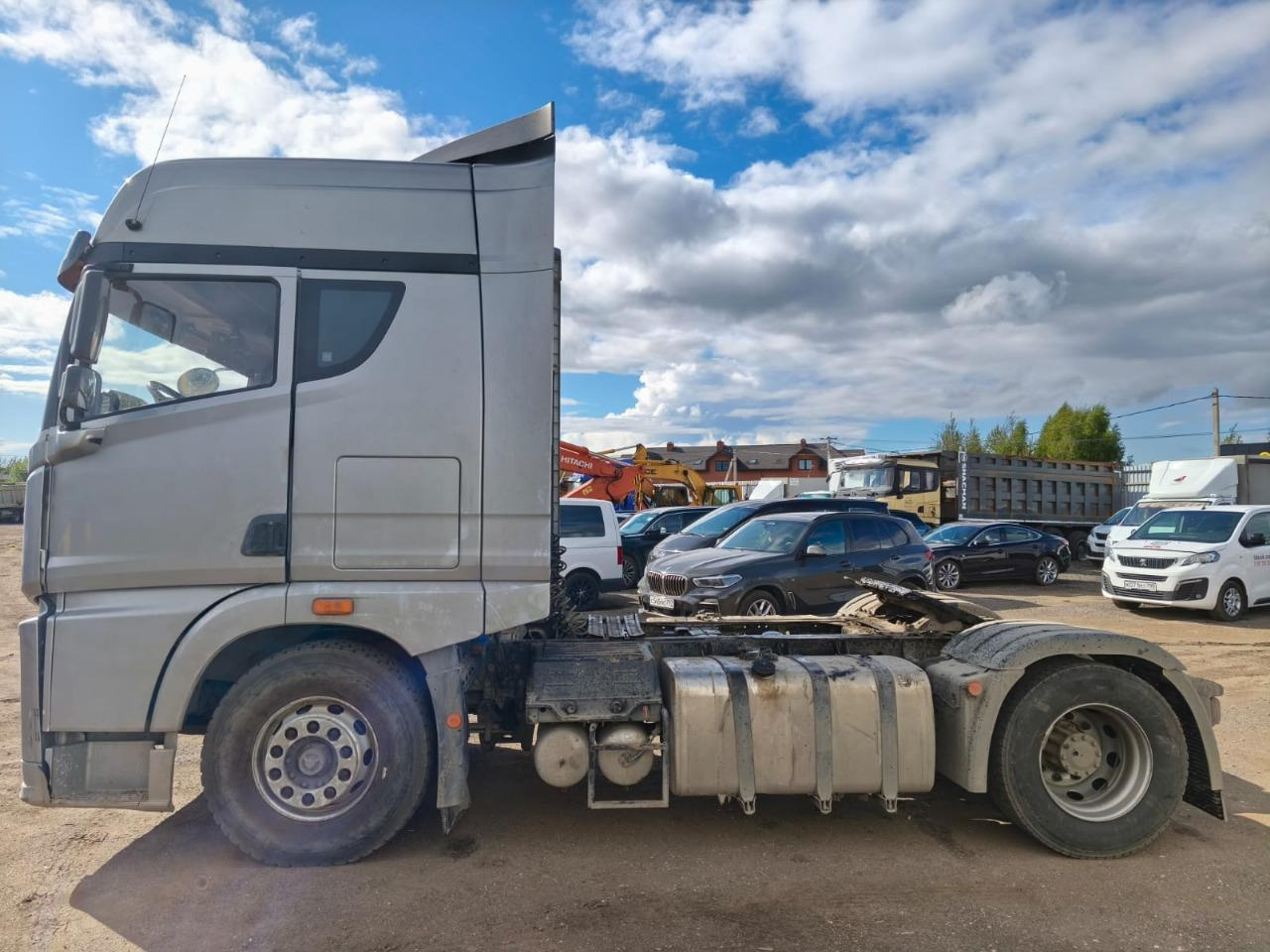 FAW CA4180P25K15E5A80 - Тягач: фото 2 FAW CA4180P25K15E5A80 - Тягач: фото 2