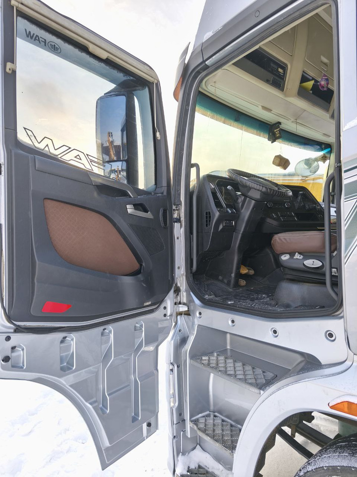 FAW CA4180P77K25E5 - Тягач: фото 5 FAW CA4180P77K25E5 - Тягач: фото 5