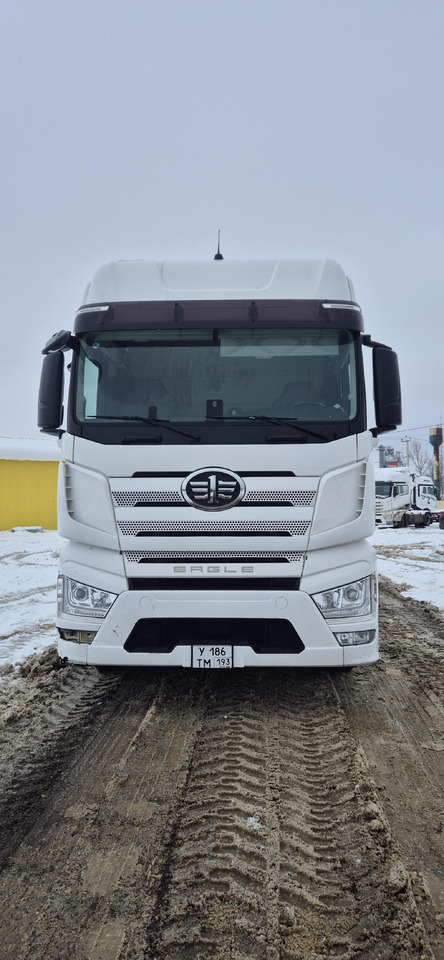 FAW CA4180P77K25E5 - Тягач: фото 1 FAW CA4180P77K25E5 - Тягач: фото 1