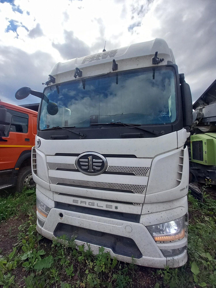 FAW CA4180P77K25E5 - Тягач: фото 1 FAW CA4180P77K25E5 - Тягач: фото 1