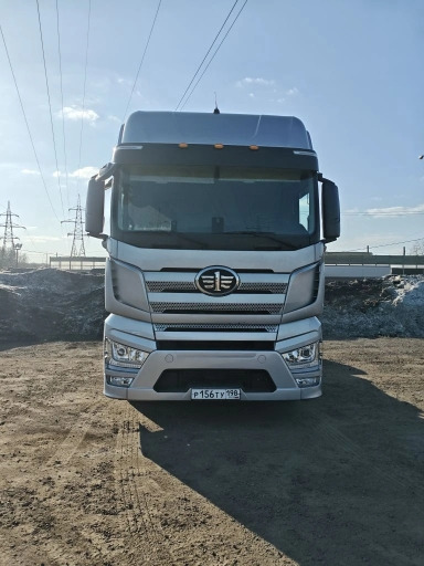 FAW CA4180P77K25E5 - Тягач: фото 1 FAW CA4180P77K25E5 - Тягач: фото 1